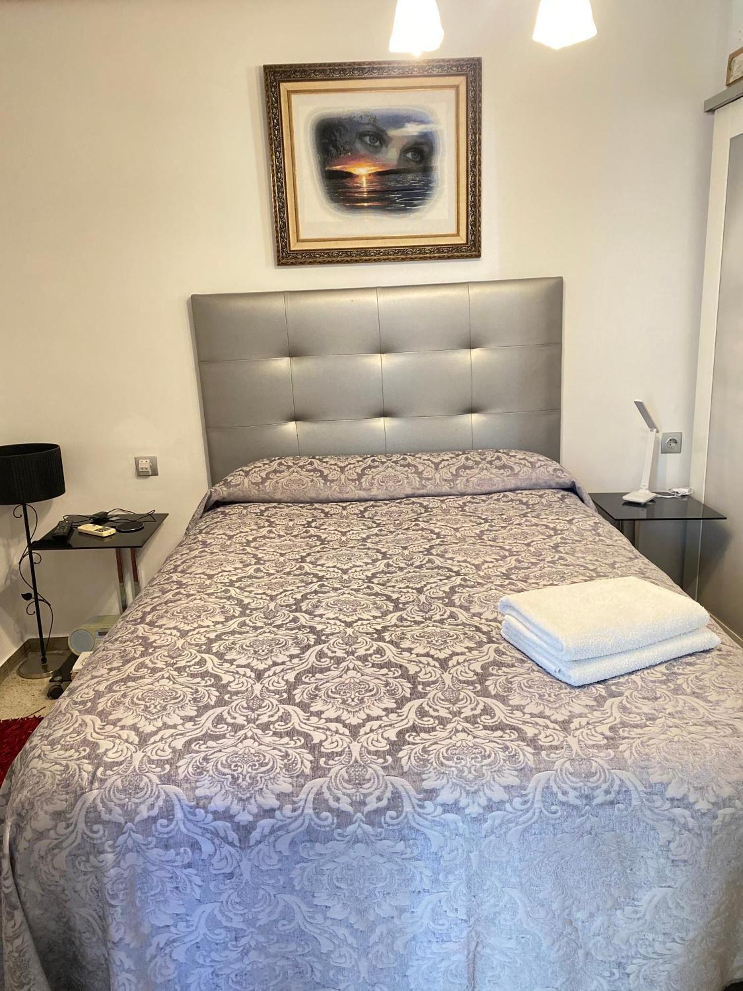 Shared Apartment! Piso Compartido! Общая Квартира! Sevilla Exterior foto