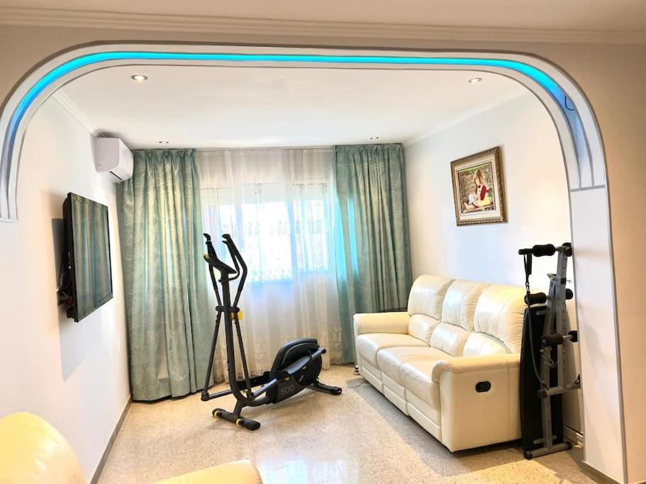 Shared Apartment! Piso Compartido! Общая Квартира! Sevilla Exterior foto